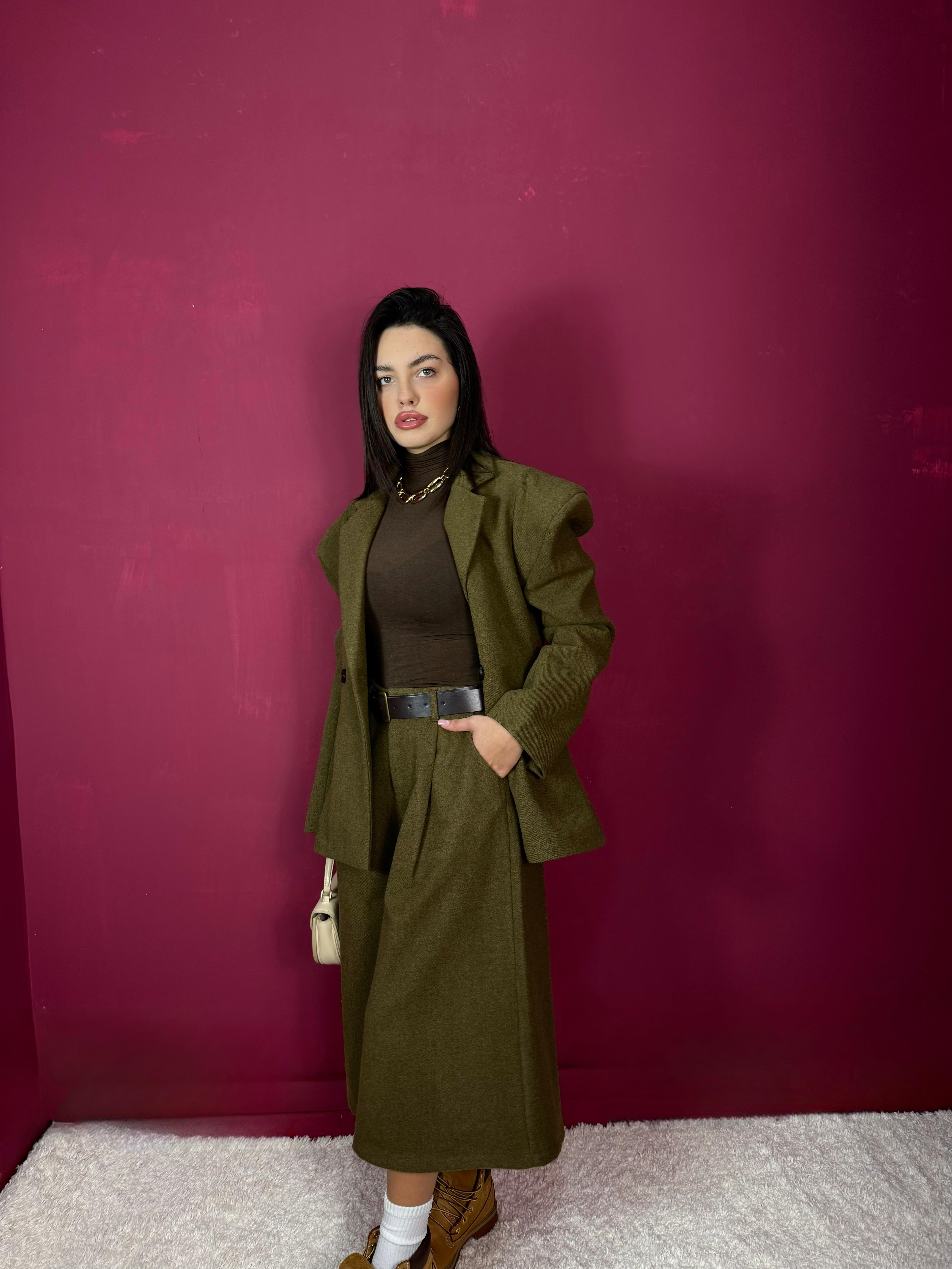 Bermuda Just Verde con Cintura