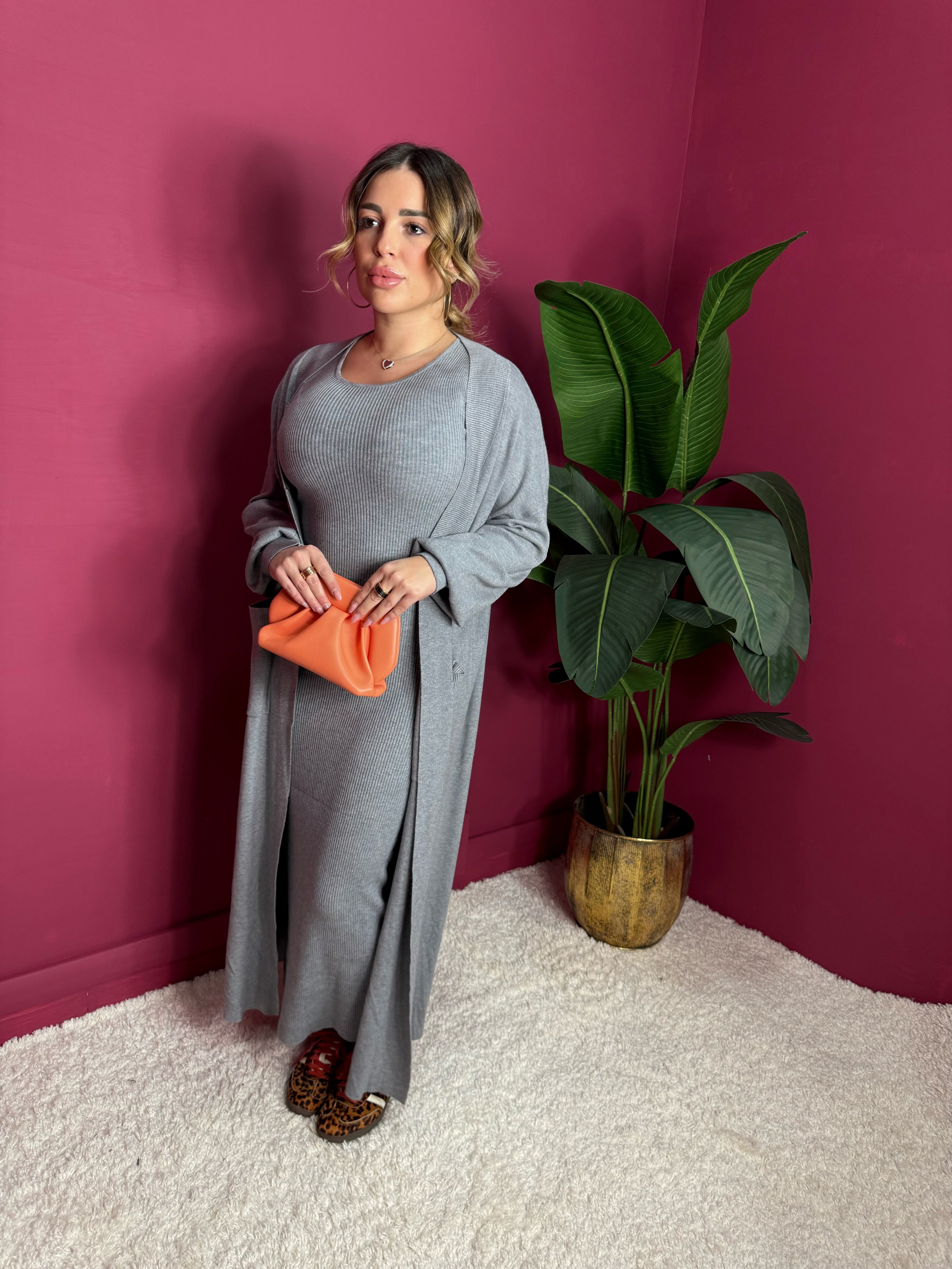 Abito con Cardigan Lungo