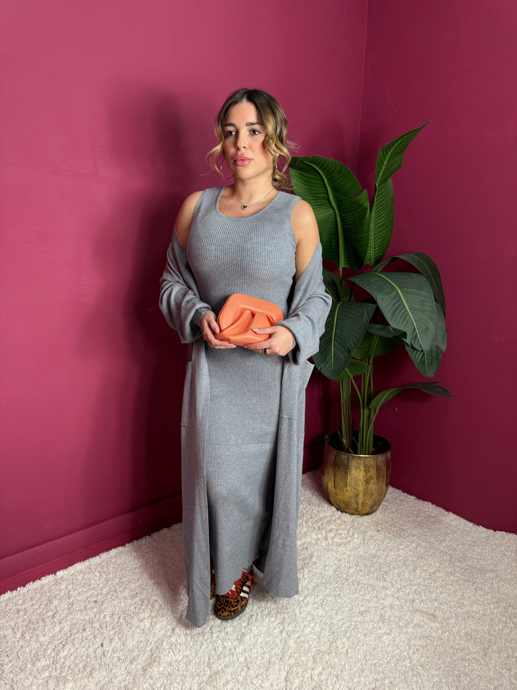 Abito con Cardigan Lungo